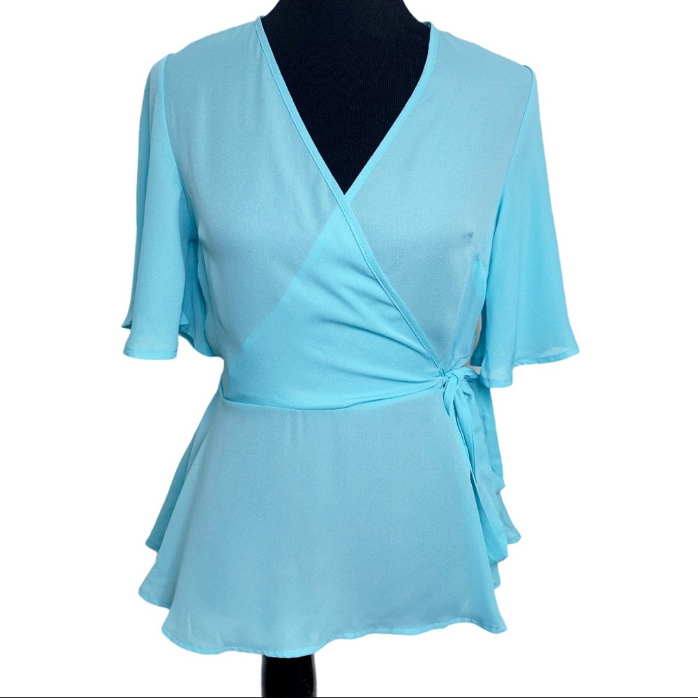 NWT Francescas Dee Elly Top Medium C209